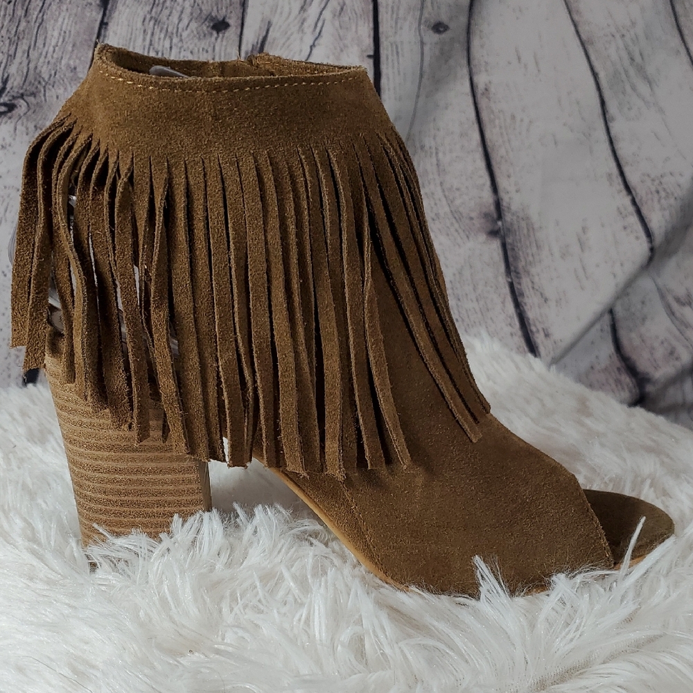 Carlos by Carlos Santana Brown Heeled Fringe Leather Ankle Boots Size 8